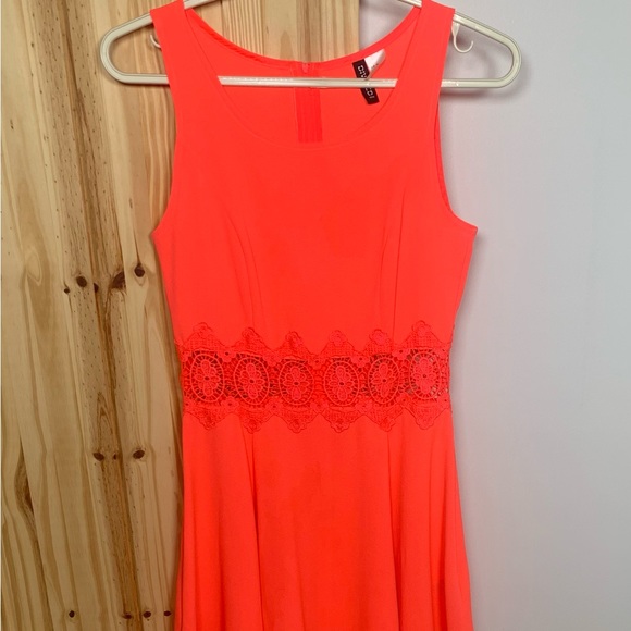 Pink Dress - Picture 2 of 7